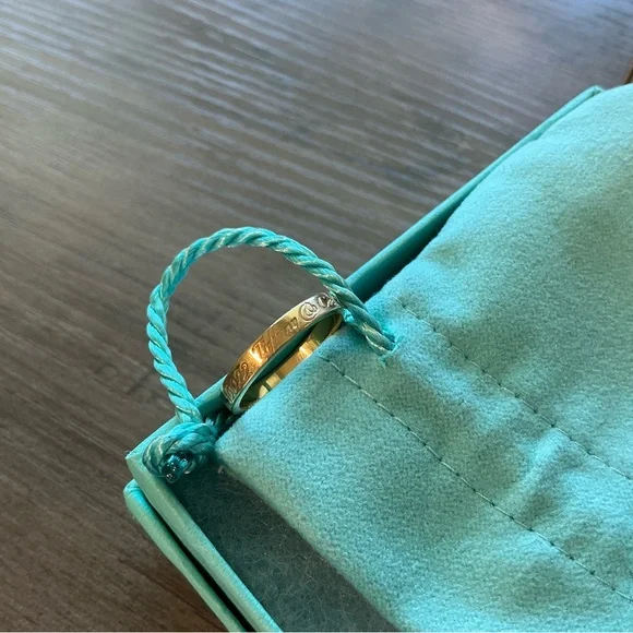 Tiffany & Co. Notes Gold Ring - Picture 2 of 6